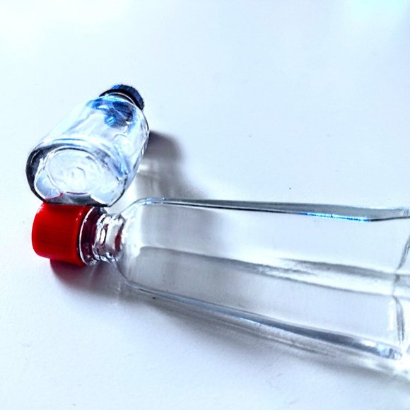 Vintage Set of 2 MINI Glass Collector Bottles ~ Red & Black Plastic Screw Caps - Picture 9 of 10